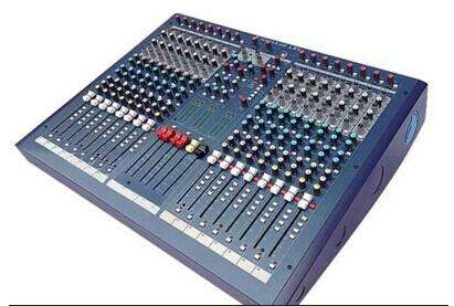 LX9-16 英國Soundcraft 4編組調(diào)音臺